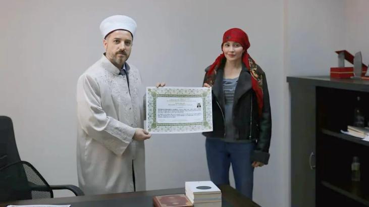 Mardin’de Alman Psikolog Natalie, Müslüman oldu, 'Melek' ismini aldı