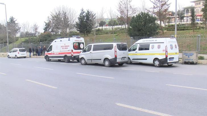 İstanbul - Küçükçekmecede otomobilde başında vurulmuş halde bulundu