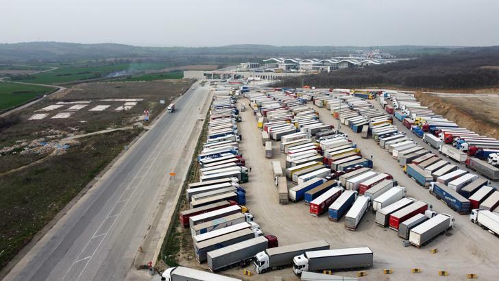 Hamzabeyli Sınır Kapısı'na 700 TIR kapasiteli yeni park yapılıyor