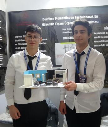 Depremde eşyaların can kaybına neden olmaması için Newton yasasıyla formül geliştirdiler