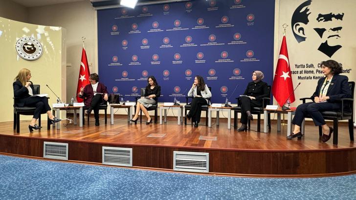 Dışişleri Bakanlığı'nda 'Diplomaside Kadının Etkisi' paneli