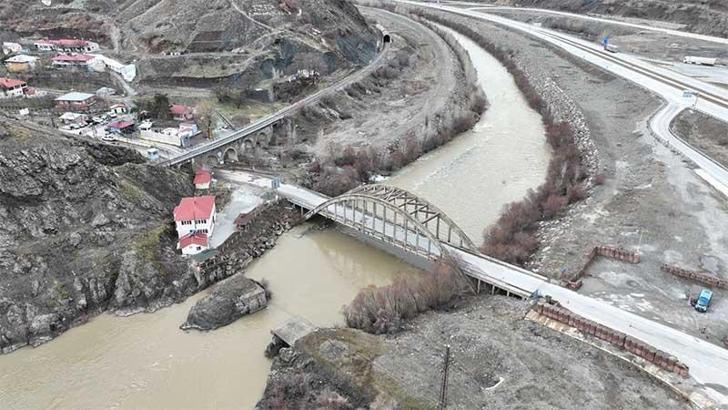 Depreme dayanıksız Mutu Köprüsü'nün yenisi için çalışma başlatıldı