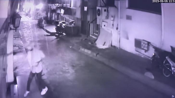 İstanbul - Bayrampaşa'da kahvehaneye 6 ayda ikinci saldırı; kurşun sıkana oyun taşlarını attılar