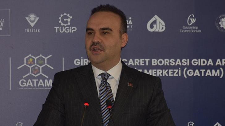 Bakan Kacır: Başkalarının hayal bile edemeyeceği projeleri çeyrek asra sığdırdık