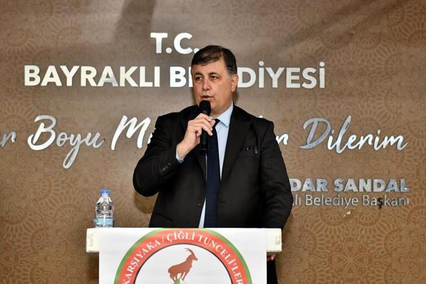 Cemil Tugay: Bir dakika yanımda durmayan bir belediye başkanımız başka şehirde, başkaları için çalışıyor