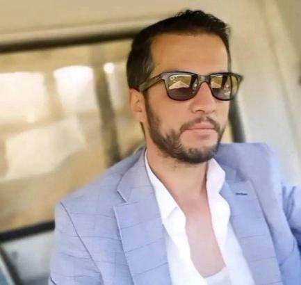 Akrabasını öldürüp, teslim olmaya giderken canlı yayın açtı; 'Namusumuzu temizledim' diyerek ağladı