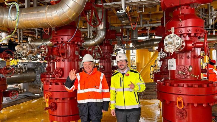 İstanbul- Türkiye-Romanya ortaklığı ile yürütülen Karadeniz kıyısı-Podişor Doğalgaz Boru Hattı projesindeki çalışmalar sürüyor