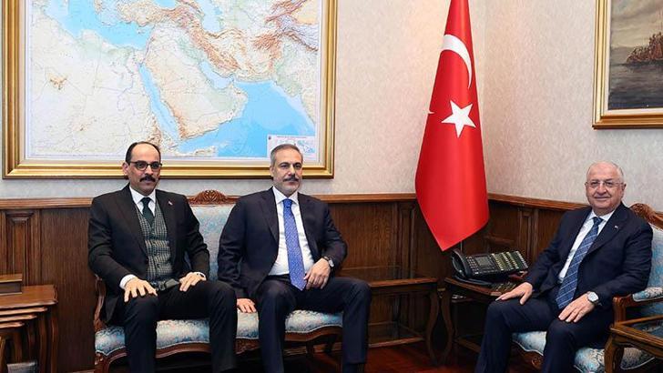 Bakan Güler, Dışişleri Bakanı ve MİT Başkanı ile bir araya geldi