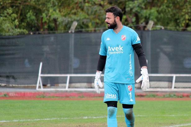 Karşıyaka'da Haydar kızağa, Hasan kaleye