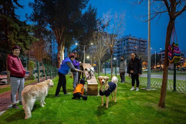 Karşıyaka'nın park ve yeşil alanı 1,5 milyon metrekareye ulaştı