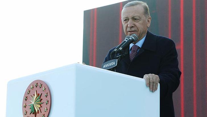 Cumhurbaşkanı Erdoğan: Yaptığı hiçbir şey olmamakla övünen siyasetçiler türedi