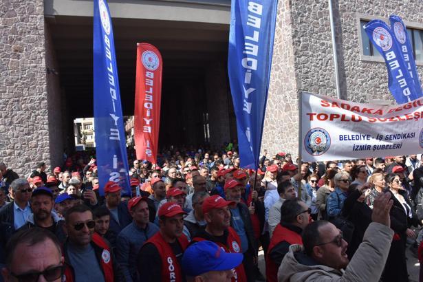 Belediye işçilerinden toplu iş sözleşmesi eylemi