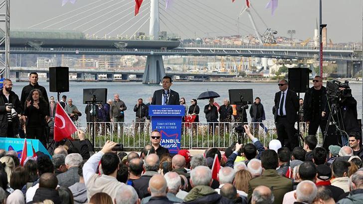 İmamoğlu yenilenen Eminönü Meydanı'nın açılışına katıldı