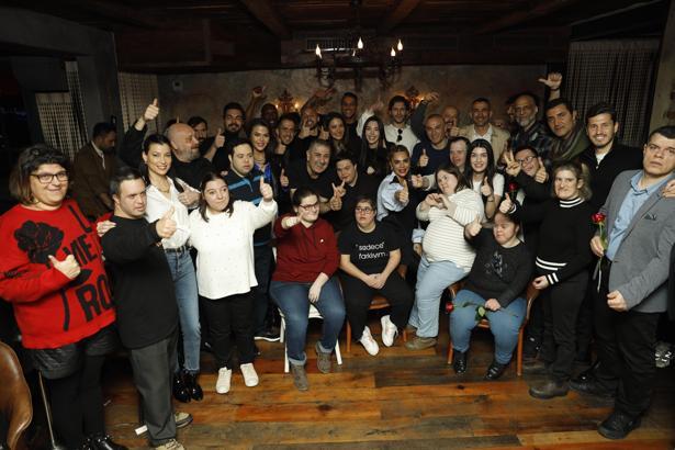 Mehmet Topal, Down Sendromlular için verdiği iftarda sanat ve spor dünyasını buluşturdu