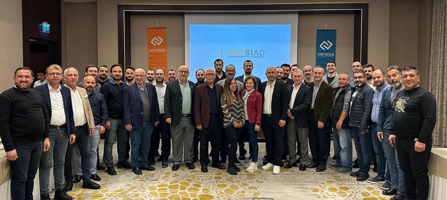 ANTSİAD'a yeni yönetim