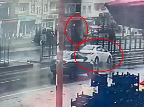 Bingöl'de otomobilin çarptığı Hira, öldü; kaza kamerada