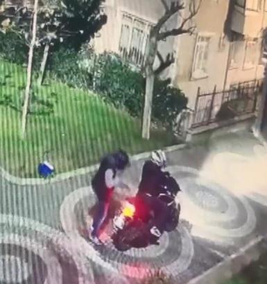 İstanbul - Bağcılar'da havaya ateş açan motosikletliler adliyeye sevk edildi; hedefleri muhtar adayı değilmiş