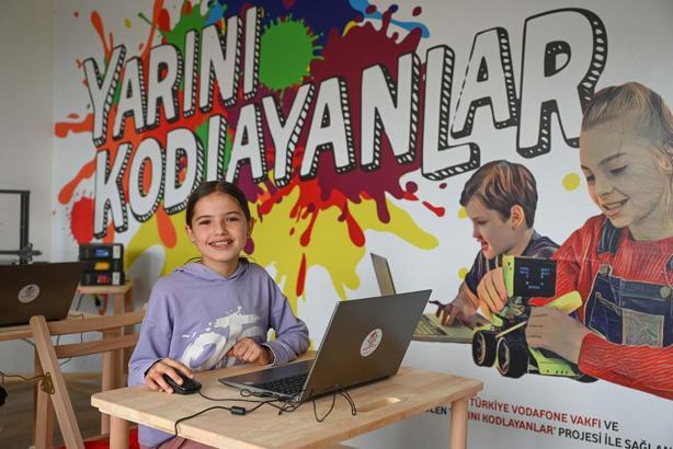 Vodafone Vakfı ‘Yarını Kodlayanlar’ ile 400 bini aşkın çocuğa ulaştı