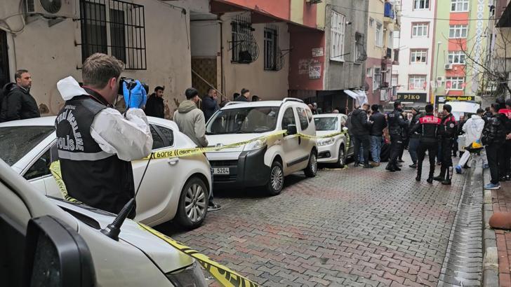 İstanbul-(Geniş Haber)-Bahçelievler’de cezaevinden izinli çıktı, annesini ve kız kardeşi öldürüp intihar etti