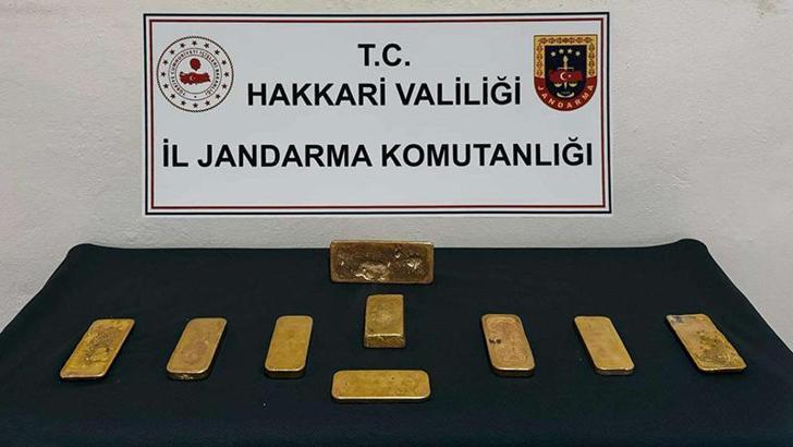 Hakkari'de aracın motorundan 9 külçe altın çıktı