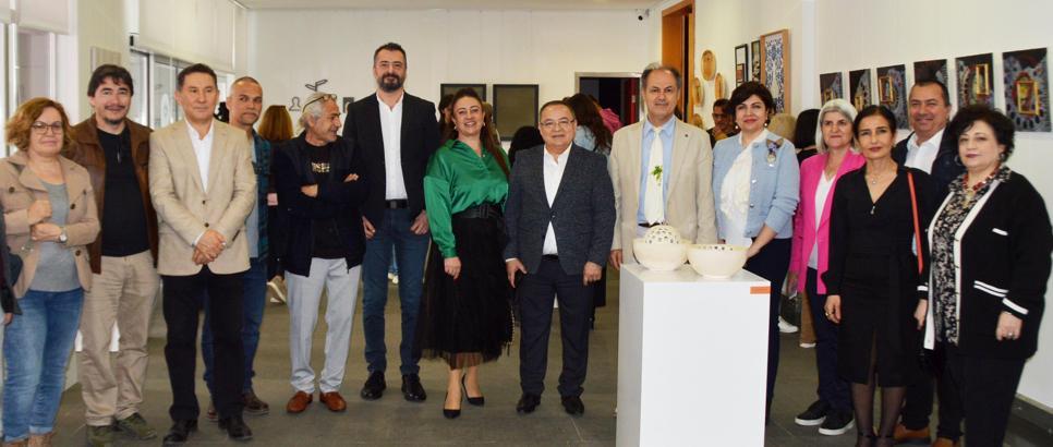 Akademisyenlerden seramik eserler sergisi