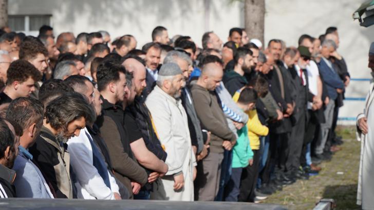 Heyelanda ölen 3 işçiden 2'si son yolculuğuna uğurlandı (2)
