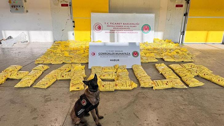 Ticaret Bakanlığı: Habur Gümrük Kapısı'nda 850 kilo eroin ele geçirildi; piyasa değeri 1.3 Milyar Türk Lirası