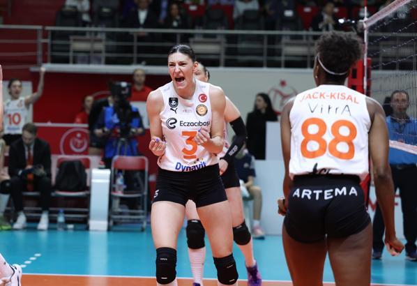 Fenerbahçe Opet – Eczacıbaşı Dynavit: 3-2