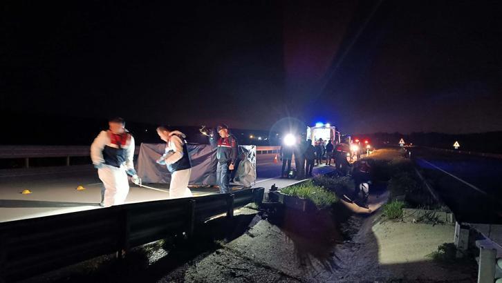 Gaziantep'te yol kenarında tabancayla öldürülmüş kadın cesedi bulundu (2)