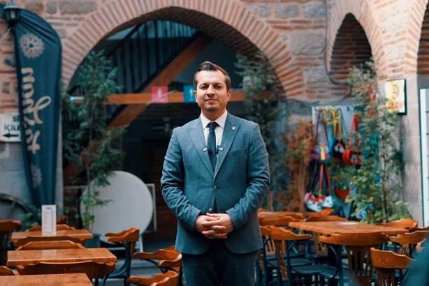 Saadet Partisi Afyonkarahisar Belediye Başkan Adayı Karataş'tan rakibi Uluçay'ın "maaş almayacağım" açıklamasına yanıt