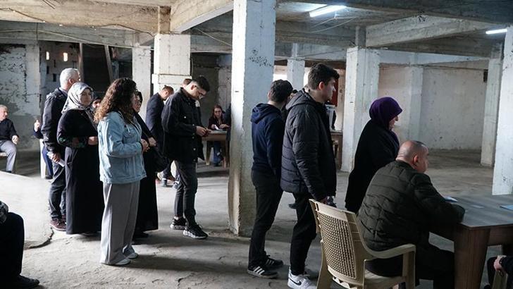 Rize'de seçmen sandık başında