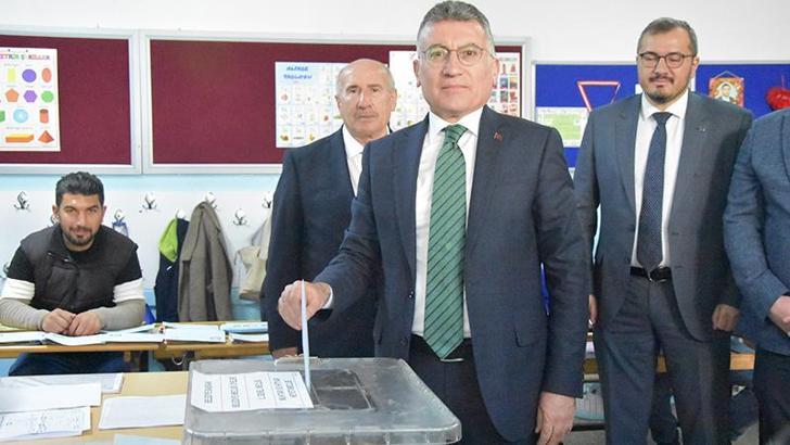 AK Parti'li Güler: Yüzde 80'in üzerinde bir oy katılımı olacağını tahmin ediyorum
