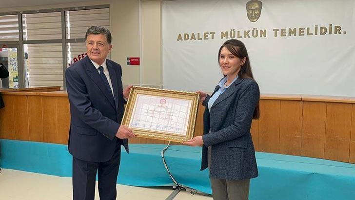 Bartın'da 17 yıl sonra yeniden başkan seçilen Yalçınkaya, mazbatası aldı