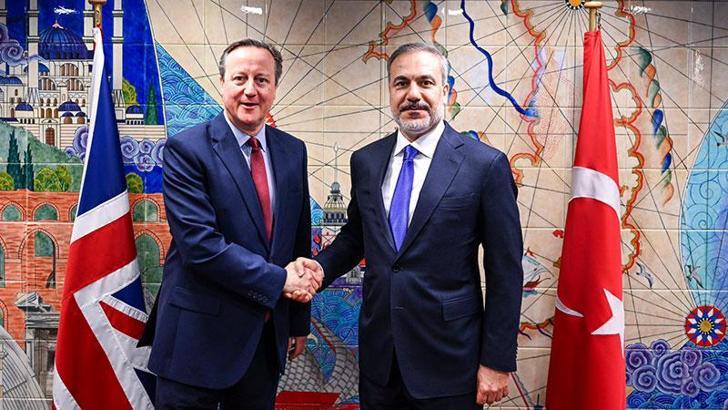 Bakan Fidan, İngiltere Dışişleri Bakanı David Cameron ile görüştü