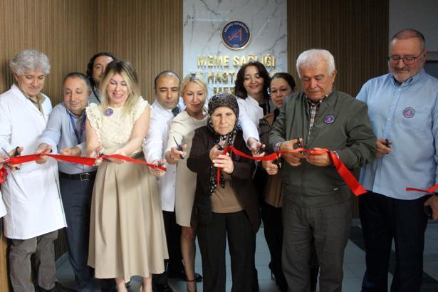 Antalya'da, Meme Sağlığı Merkezi'nde ilk muayeneyi, Rektör Özkan oldu