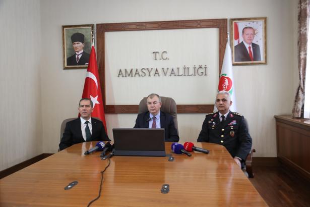 Vali Doruk; asayiş olaylarını ve bayram tedbirlerini değerlendirdi