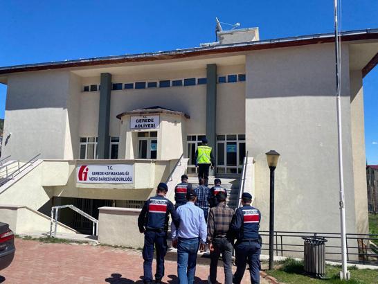 Nusaybin'de seçim sonuçları nedeniyle çıkan kavgada muhtar adayını öldüren şüpheliler Bolu'da yakalandı