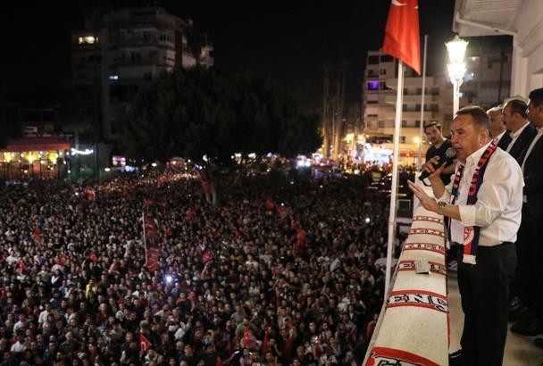 Böcek, Kepez dahil 12 ilçede birinci; Muratpaşa'da 65 bin fark