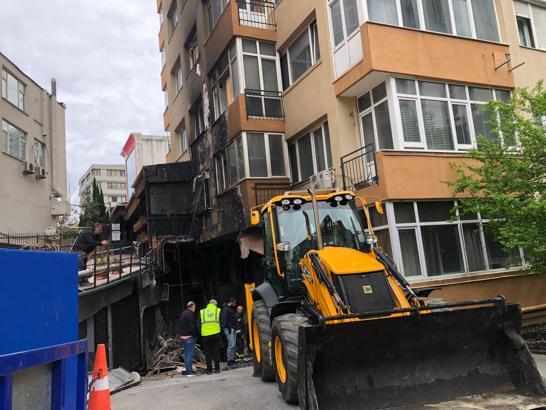 İstanbul- Beşiktaş'ta 29 kişinin öldüğü gece kulübü ve çevresinde çalışmalar devam ediyor