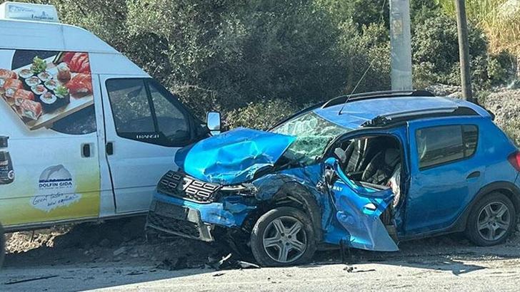 Bodrum'da alkollü sürücünün kullandığı otomobil, kamyonetle çarpıştı: 1 ölü, 1 yaralı