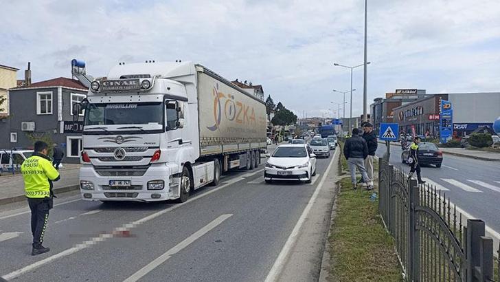 'Yaya geçidi'nden yolun karşısına geçmek isterken TIR'ın çarpmasıyla canından oldu