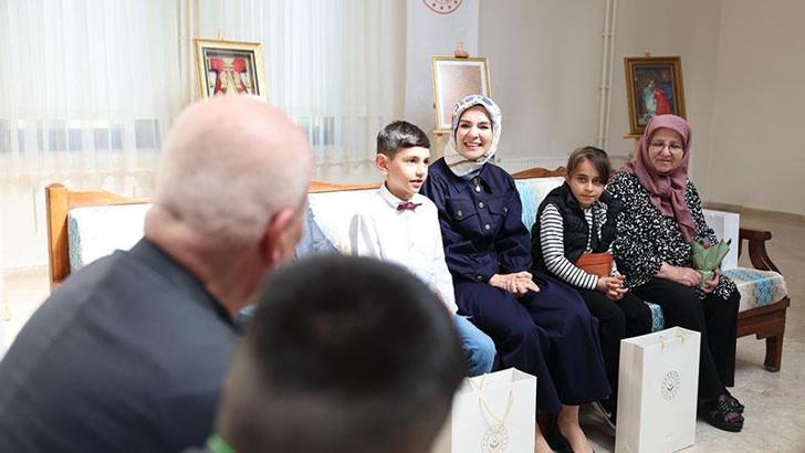 Bakan Göktaş'tan bayram ziyaretleri