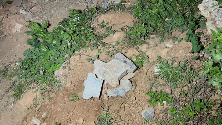 Sancaktepe’de boş arazide bebek cesedi bulundu: Anne-baba gözaltına alındı