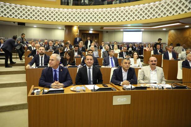 Yeni büyükşehir meclisinden ilk toplantı