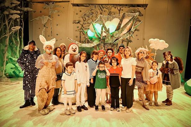 Türk Telekom, görme ve işitme engelli çocukları AKM’de sanatla buluşturdu