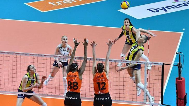 Sultanlar Ligi’nde şampiyonluk son maça kaldı