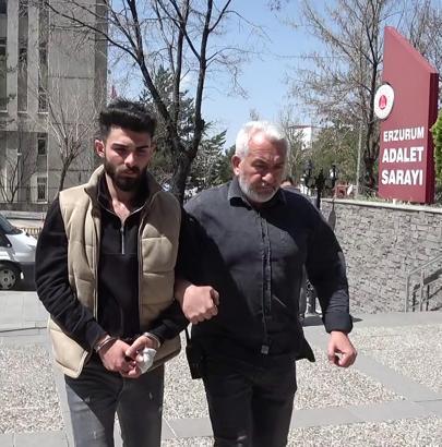 2 kişinin yaralandığı bıçaklı kavganın sebebi 3 yıl önce dershanede yaşanan yer tartışmasıymış