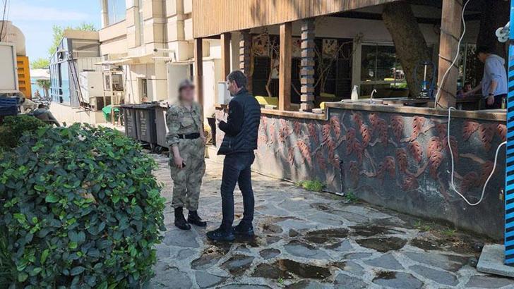 Jandarma üniforması ile sözde GBT sorgusu yapan genç kadın, sözleşmeli öğretmen çıktı