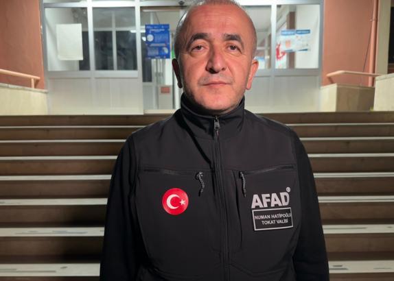 Tokat'ta depremin merkez üssünde su kesintisi; çeşmelerden su taşıdılar (3)