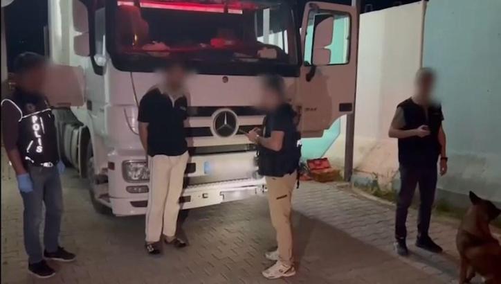 Uyuşturucu ve gümrük kaçağı sigara ele geçirilen TIR'ın şoförü tutuklandı